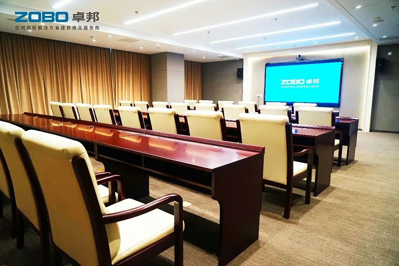 會議室绿巨人软件视频入口設備連接時需要注意的問題