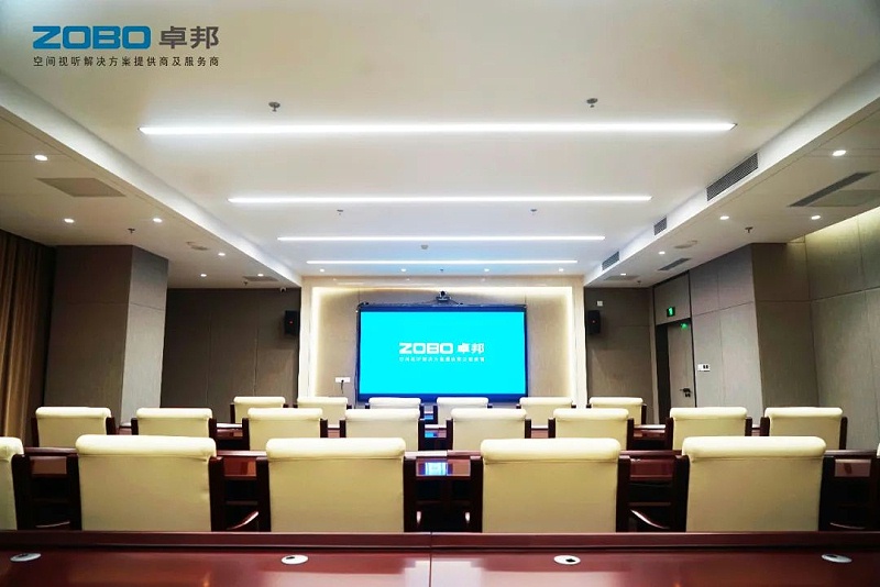會議室绿巨人软件视频入口設備連接時需要注意的問題