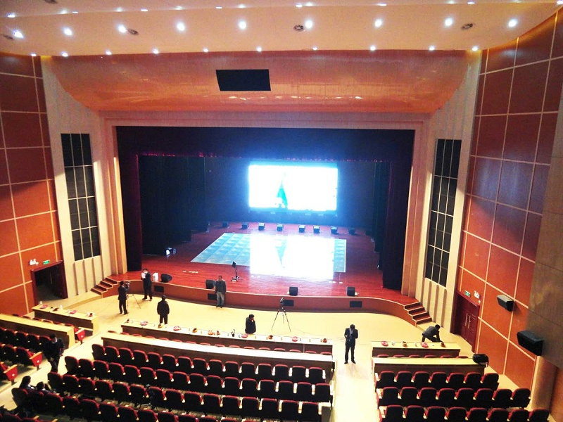 劇場舞台绿巨人软件视频入口設計案例及其在演出中的應用