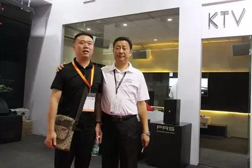 劇場绿巨人软件视频入口燈光