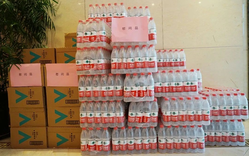 ZOBO绿巨人黄色下载工會丨豐台區總工會“送清涼”慰問活動