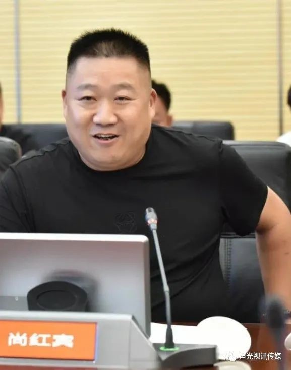 ZOBO董事長張新峰作為聲光視訊行業聯盟代表赴豫芒溫暖災區，傳遞愛心豫芒會長尚紅賓