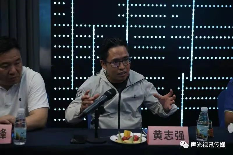 ZOBO董事長張新峰作為聲光視訊行業聯盟代表赴豫芒溫暖災區，傳遞愛心