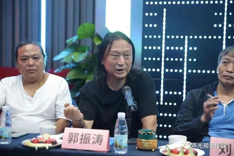 ZOBO董事長張新峰作為聲光視訊行業聯盟代表赴豫芒溫暖災區，傳遞愛心