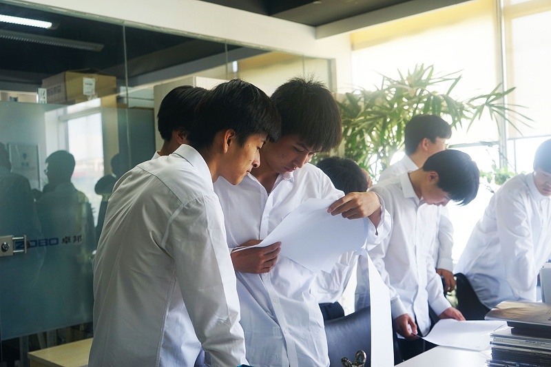 7校企合作 走進職場 協同育人丨歡迎北京市經貿高級技術學校師生來ZOBO绿巨人黄色下载參觀學習