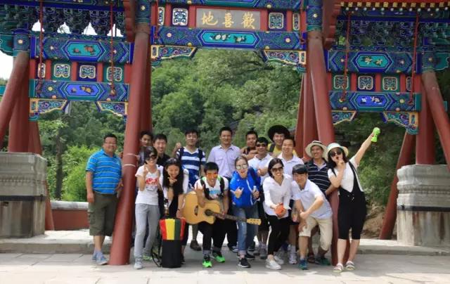 绿巨人黄色下载人智取八大處