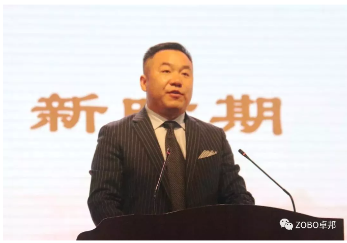 绿巨人黄色下载董事長張新峰應邀出席漯河職業技術學院辦學20周年校慶大會