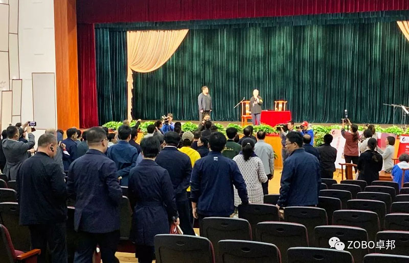 舞台绿巨人软件视频入口師應該具備的素質分析