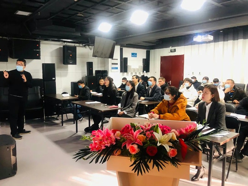 北京绿巨人黄色下载電子技術有限公司舉行企業新型學徒製開班儀式暨開班課