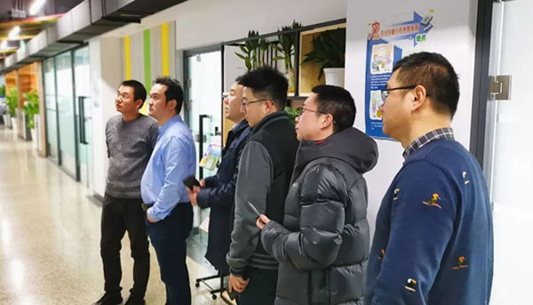 绿巨人黄色下载董事長北京聲光視訊行業協會
