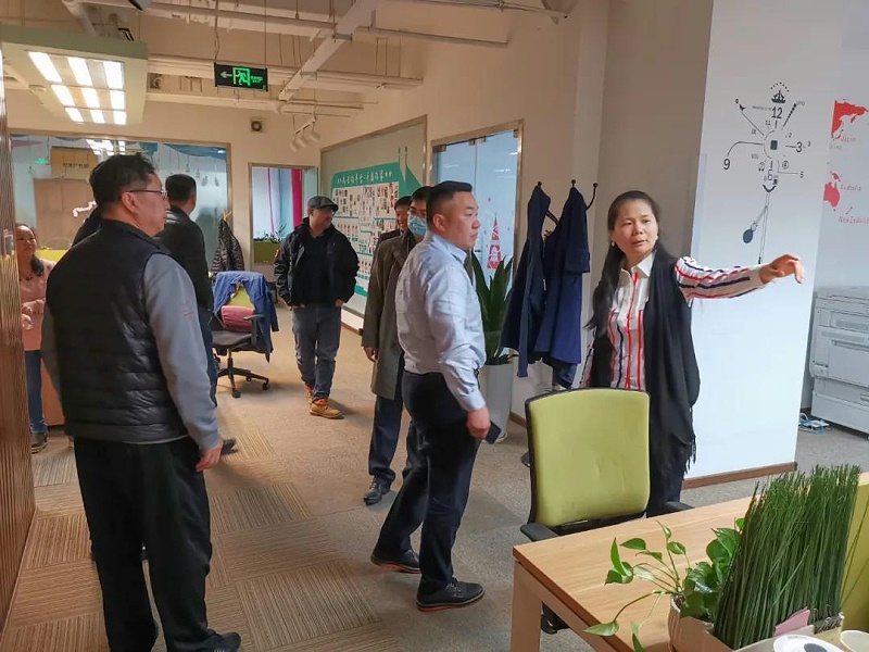 ZOBO绿巨人黄色下载董事長張新峰考察新會員企業